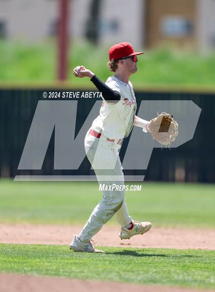 Thumbnail 2 in Fort Collins @ Regis Jesuit (CHSAA 5A First Round) photogallery.