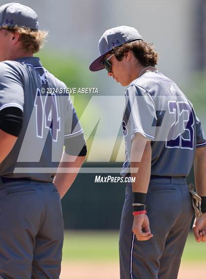 Thumbnail 1 in Fort Collins @ Regis Jesuit (CHSAA 5A First Round) photogallery.