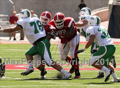 Thumbnail 2 in Dublin Coffman vs. Westerville South (Kirk Herbstreit National Kickoff Classic) photogallery.
