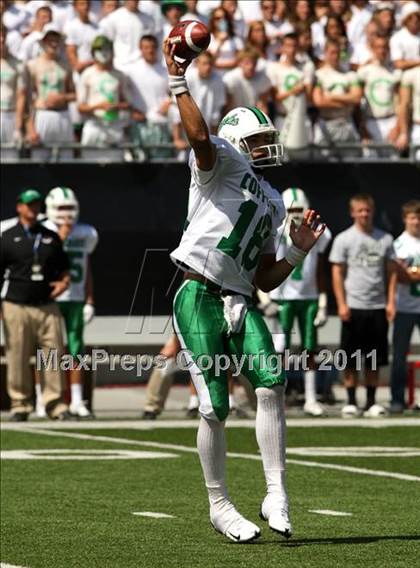 Thumbnail 2 in Dublin Coffman vs. Westerville South (Kirk Herbstreit National Kickoff Classic) photogallery.