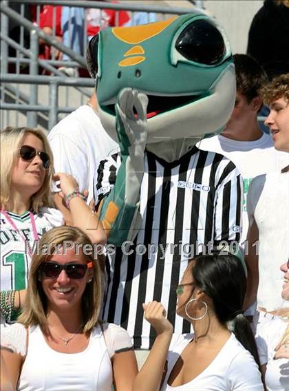 Thumbnail 2 in Dublin Coffman vs. Westerville South (Kirk Herbstreit National Kickoff Classic) photogallery.