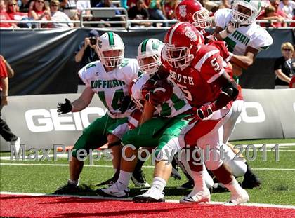 Thumbnail 2 in Dublin Coffman vs. Westerville South (Kirk Herbstreit National Kickoff Classic) photogallery.