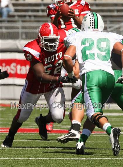Thumbnail 3 in Dublin Coffman vs. Westerville South (Kirk Herbstreit National Kickoff Classic) photogallery.