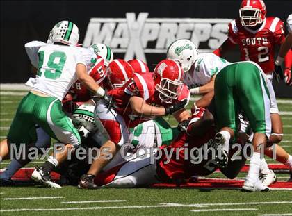 Thumbnail 3 in Dublin Coffman vs. Westerville South (Kirk Herbstreit National Kickoff Classic) photogallery.