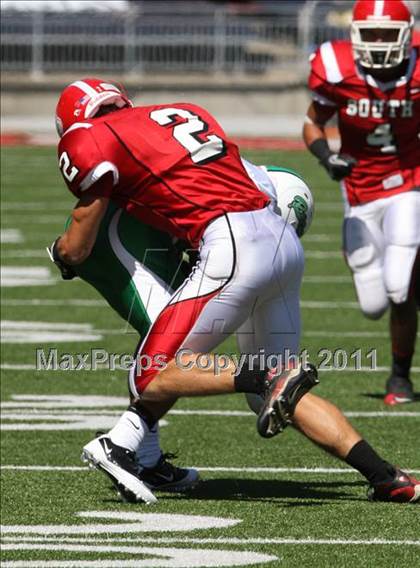 Thumbnail 2 in Dublin Coffman vs. Westerville South (Kirk Herbstreit National Kickoff Classic) photogallery.