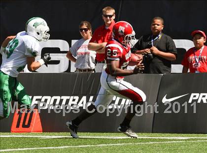 Thumbnail 1 in Dublin Coffman vs. Westerville South (Kirk Herbstreit National Kickoff Classic) photogallery.