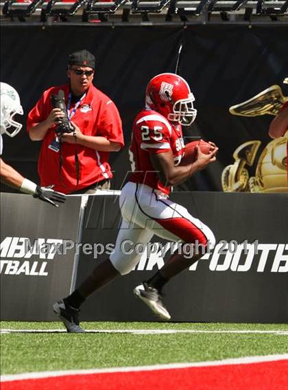 Thumbnail 2 in Dublin Coffman vs. Westerville South (Kirk Herbstreit National Kickoff Classic) photogallery.