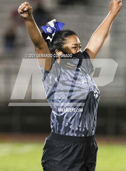 Thumbnail 1 in Oakdale @ Sierra photogallery.