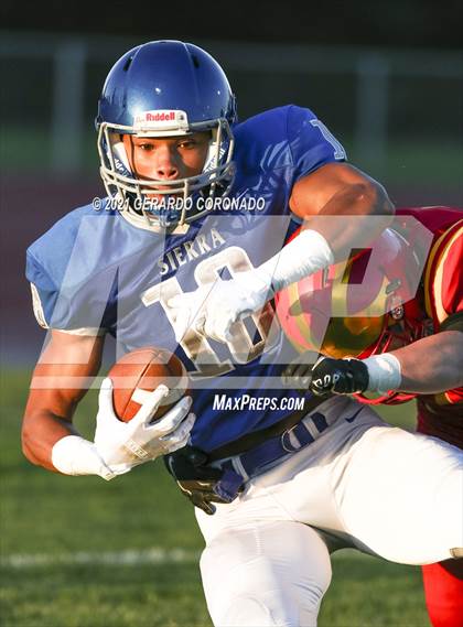Thumbnail 1 in Oakdale @ Sierra photogallery.