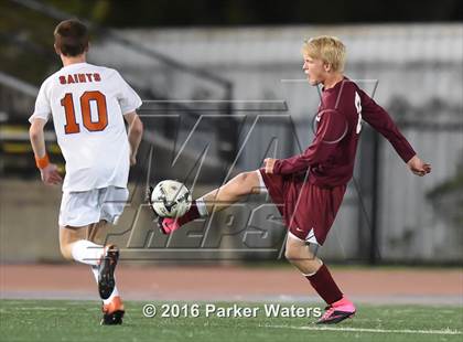 Thumbnail 1 in St. Louis Catholic vs. E.D. White (LHSAA D3 Final) photogallery.