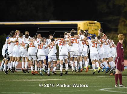 Thumbnail 3 in St. Louis Catholic vs. E.D. White (LHSAA D3 Final) photogallery.