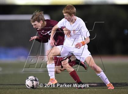 Thumbnail 3 in St. Louis Catholic vs. E.D. White (LHSAA D3 Final) photogallery.