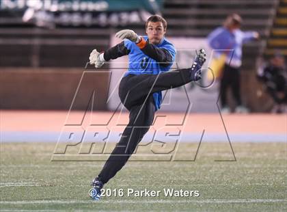 Thumbnail 1 in St. Louis Catholic vs. E.D. White (LHSAA D3 Final) photogallery.
