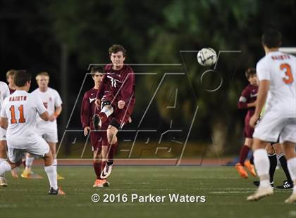 Thumbnail 3 in St. Louis Catholic vs. E.D. White (LHSAA D3 Final) photogallery.