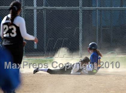 Thumbnail 3 in LACES vs. Vaughn (CIF LACS Small Schools Final) photogallery.