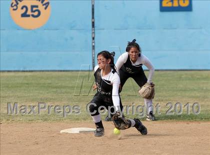 Thumbnail 2 in LACES vs. Vaughn (CIF LACS Small Schools Final) photogallery.