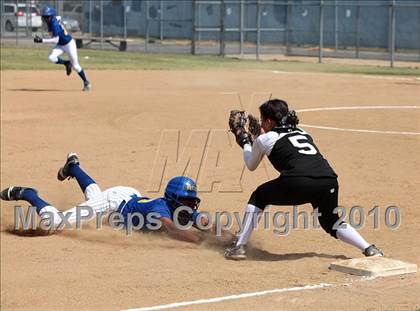 Thumbnail 3 in LACES vs. Vaughn (CIF LACS Small Schools Final) photogallery.