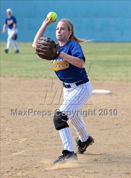 Thumbnail 3 in LACES vs. Vaughn (CIF LACS Small Schools Final) photogallery.