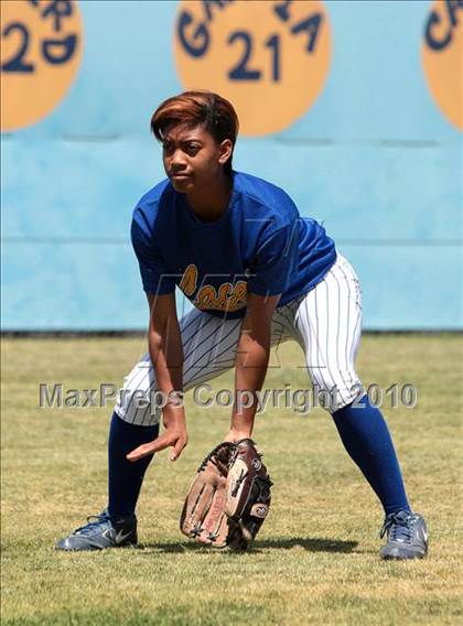 Thumbnail 2 in LACES vs. Vaughn (CIF LACS Small Schools Final) photogallery.