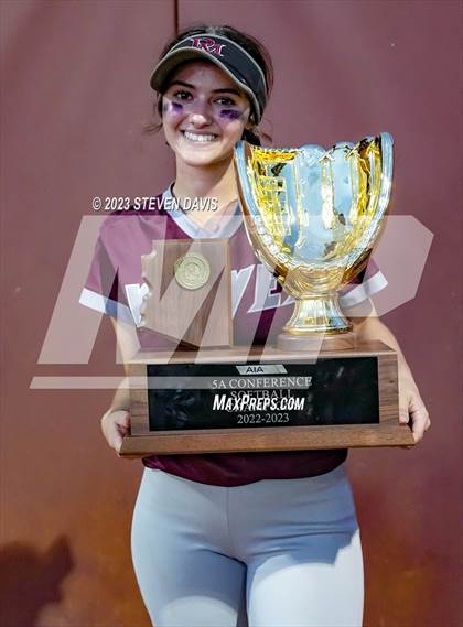 Thumbnail 1 in Desert Mountain @ Willow Canyon (AIA 5A Final Awards) photogallery.