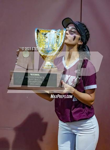 Thumbnail 3 in Desert Mountain @ Willow Canyon (AIA 5A Final Awards) photogallery.