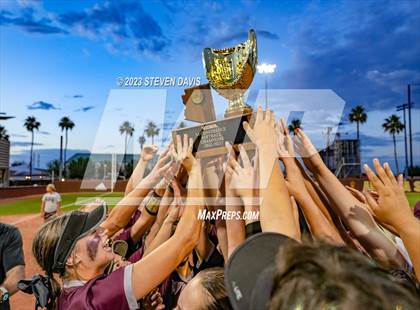 Thumbnail 3 in Desert Mountain @ Willow Canyon (AIA 5A Final Awards) photogallery.