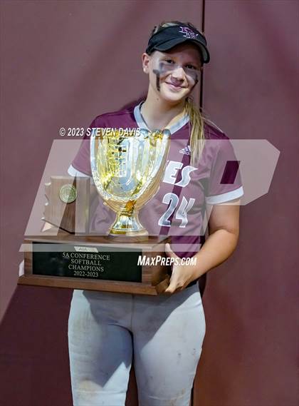 Thumbnail 1 in Desert Mountain @ Willow Canyon (AIA 5A Final Awards) photogallery.