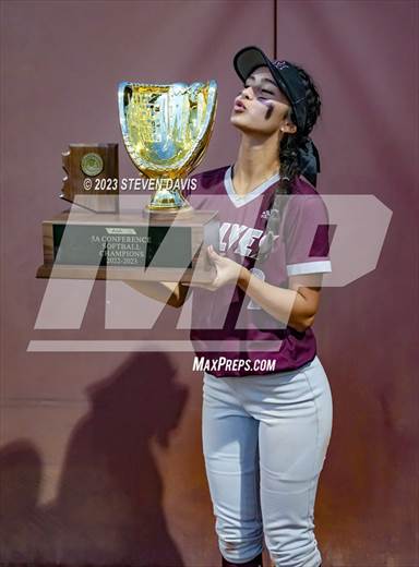 null - Photo 01