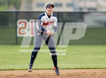 Thumbnail 3 in Maine South vs. Oak Park-River Forest (IHSA 4A Sectional Semifinal) photogallery.