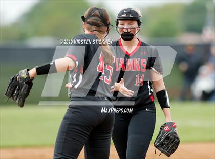 Thumbnail 3 in Maine South vs. Oak Park-River Forest (IHSA 4A Sectional Semifinal) photogallery.