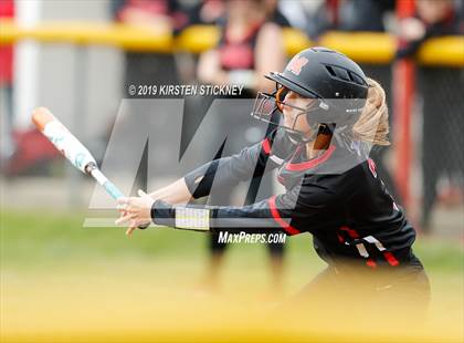 Thumbnail 3 in Maine South vs. Oak Park-River Forest (IHSA 4A Sectional Semifinal) photogallery.