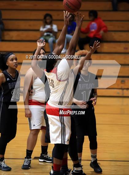 Thumbnail 2 in New Bern vs Havelock (Craven County Christmas Tournament) photogallery.