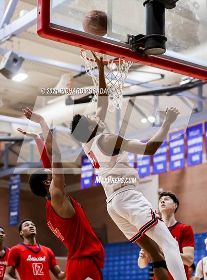 Thumbnail 1 in San Joaquin Memorial @ Sanger photogallery.