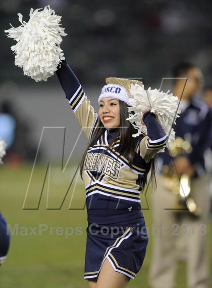 Thumbnail 1 in De La Salle vs. St. John Bosco (CIF State Open Division Final) photogallery.
