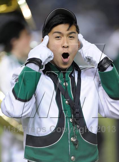 Thumbnail 3 in De La Salle vs. St. John Bosco (CIF State Open Division Final) photogallery.