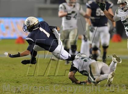 Thumbnail 2 in De La Salle vs. St. John Bosco (CIF State Open Division Final) photogallery.