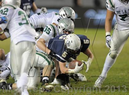 Thumbnail 3 in De La Salle vs. St. John Bosco (CIF State Open Division Final) photogallery.