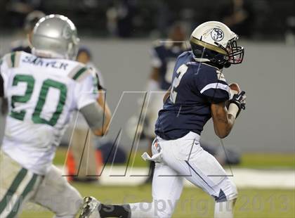 Thumbnail 2 in De La Salle vs. St. John Bosco (CIF State Open Division Final) photogallery.
