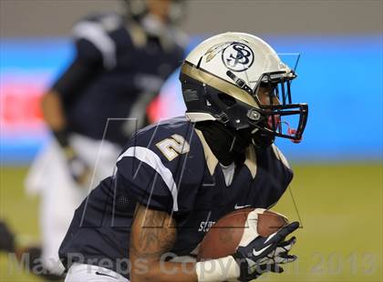 Thumbnail 1 in De La Salle vs. St. John Bosco (CIF State Open Division Final) photogallery.