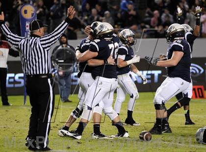 Thumbnail 3 in De La Salle vs. St. John Bosco (CIF State Open Division Final) photogallery.