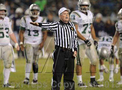 Thumbnail 2 in De La Salle vs. St. John Bosco (CIF State Open Division Final) photogallery.