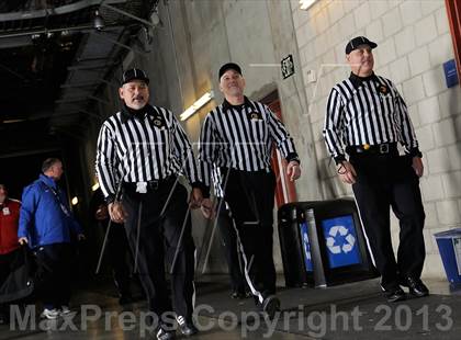 Thumbnail 3 in De La Salle vs. St. John Bosco (CIF State Open Division Final) photogallery.