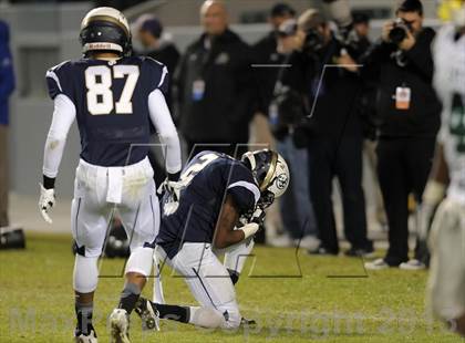 Thumbnail 3 in De La Salle vs. St. John Bosco (CIF State Open Division Final) photogallery.