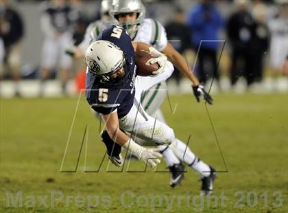 Thumbnail 3 in De La Salle vs. St. John Bosco (CIF State Open Division Final) photogallery.