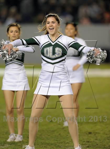 Thumbnail 3 in De La Salle vs. St. John Bosco (CIF State Open Division Final) photogallery.