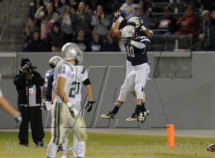Thumbnail 3 in De La Salle vs. St. John Bosco (CIF State Open Division Final) photogallery.