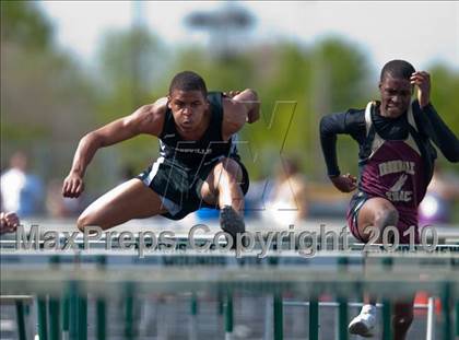 Thumbnail 3 in True Team Section 6AAA (Boys and Girls 100m Hurdles) photogallery.