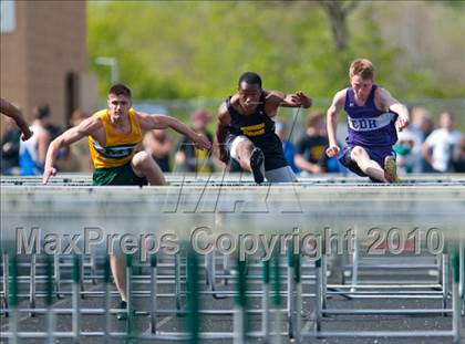 Thumbnail 1 in True Team Section 6AAA (Boys and Girls 100m Hurdles) photogallery.