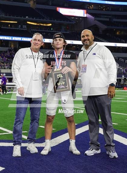 Thumbnail 2 in Shiner @ Muenster (UIL 2A Division II Football Final Medal Ceremony) photogallery.