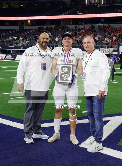 Thumbnail 3 in Shiner @ Muenster (UIL 2A Division II Football Final Medal Ceremony) photogallery.